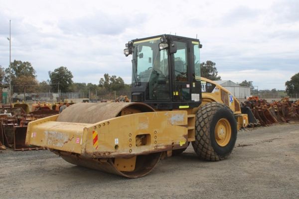 2011 Caterpillar Cs76 image