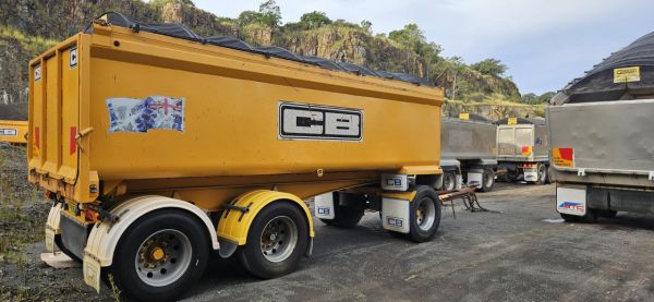 2003 CB Tri-Axle Steel Tipper Trailer image