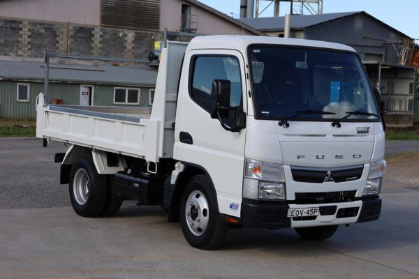 2021 Fuso Canter 615 image