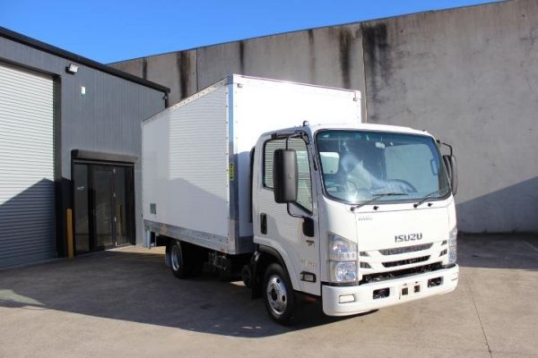 2021 Isuzu N Series NNR 45-150 image