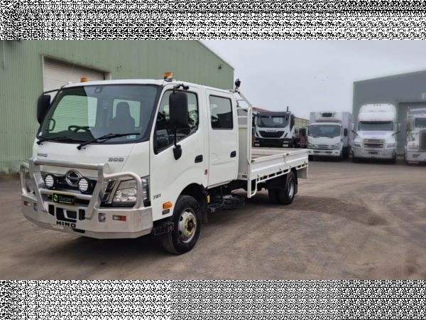2022 Hino 300 Series 2 Crew Cab Wide Tray Truck image