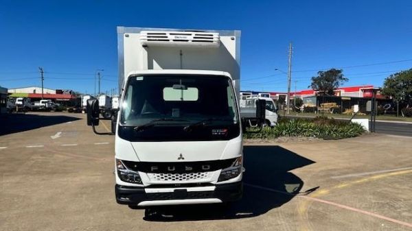 2024 Fuso CANTER 515 515 City Cab image