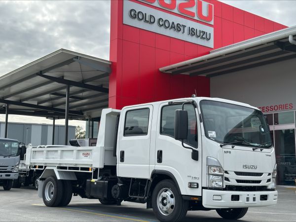 Isuzu NPR 65-190 Tipper CREW CAB TIPPER image