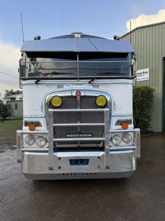 2012 Kenworth K200 Aerodyne Prime Mover with Hydraulics image