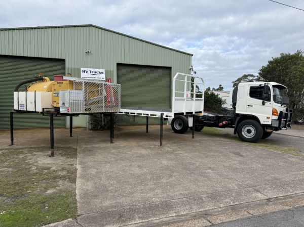 Hino FT 4×4 Vac and Tray with Crane Combo image