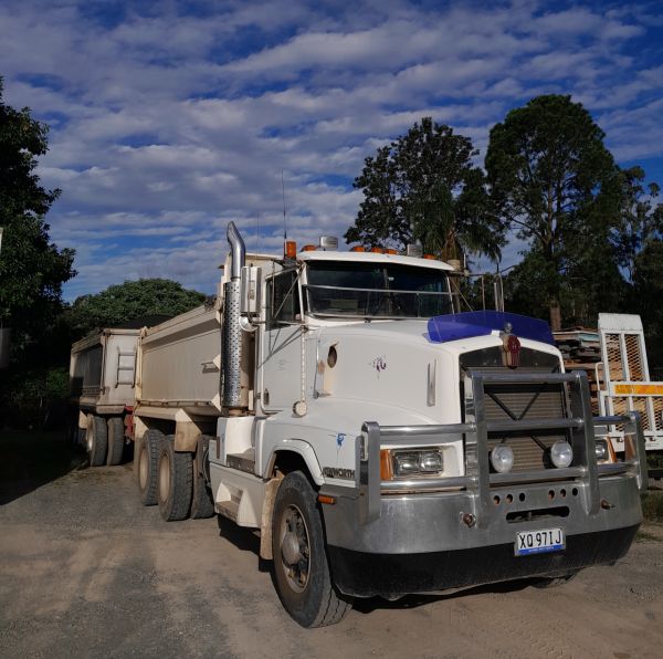 1996 Kenworth T600 Tipper image