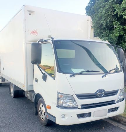 2017 Hino 300 Pantech image
