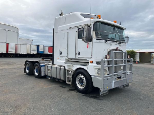 2017 Kenworth K200 Series image
