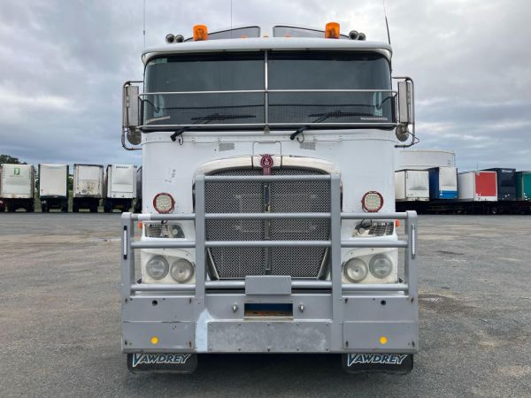 2017 Kenworth K200 Series image