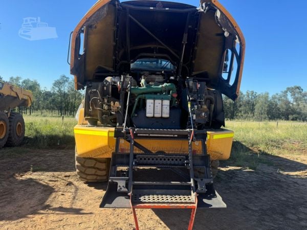 2023 VOLVO A40G image