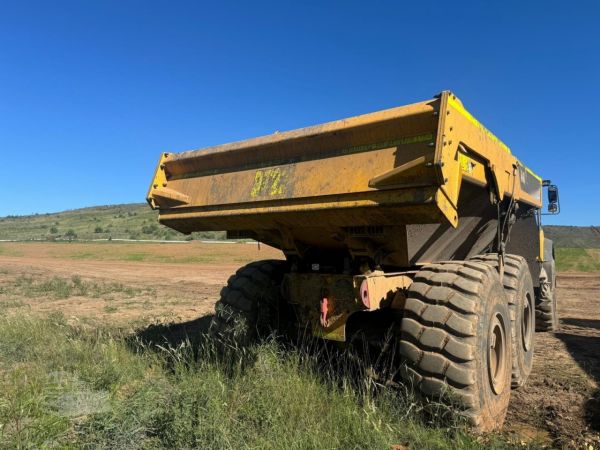 2023 VOLVO A40G image