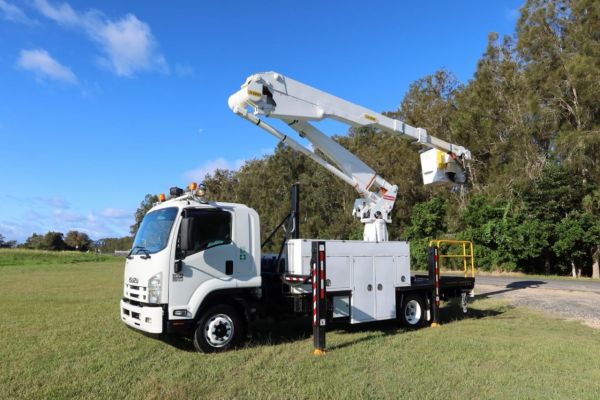 2014 Isuzu FSR 850 image