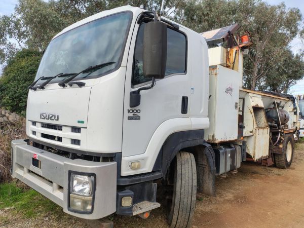 2014 Isuzu F Series FVR 1000 image