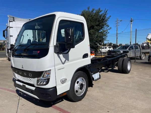 2025 Fuso Canter 515 image