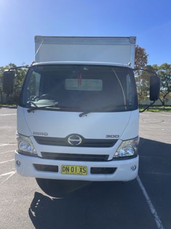 2018 Hino 300 - 616 Pantech image