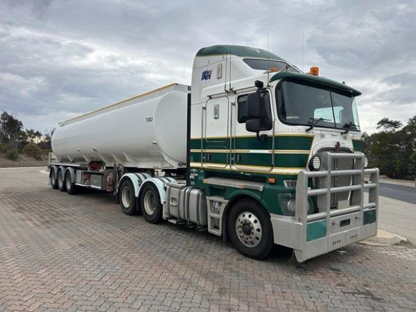 2017 KENWORTH K200 image