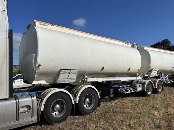 2004 TIEMAN 19 METRE B DOUBLE ALUMINIUM FUEL TANKER SET image