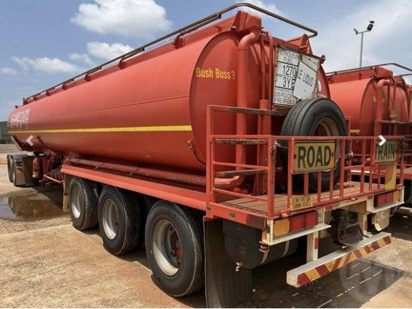 1997 HOCKNEY BUSH BOSS FUEL TANKER  image