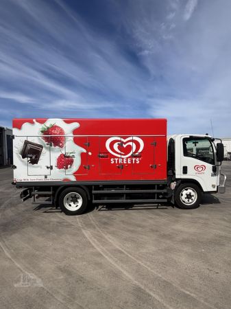 2008 ISUZU NQR450 image