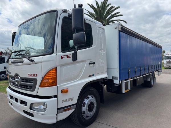 2017 Hino 500 1426 image