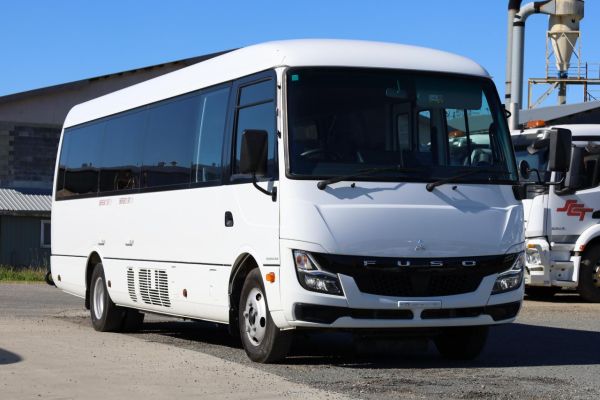 2021 Fuso Rosa Deluxe image