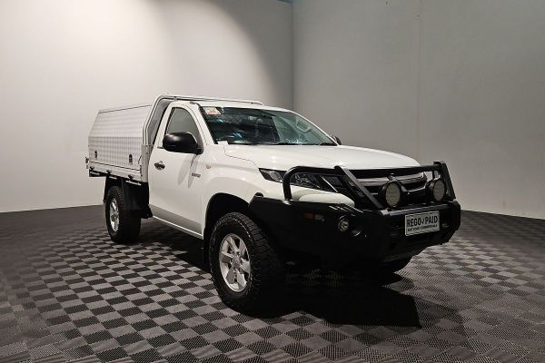 2019 Mitsubishi Triton GLX MR 4X4 image