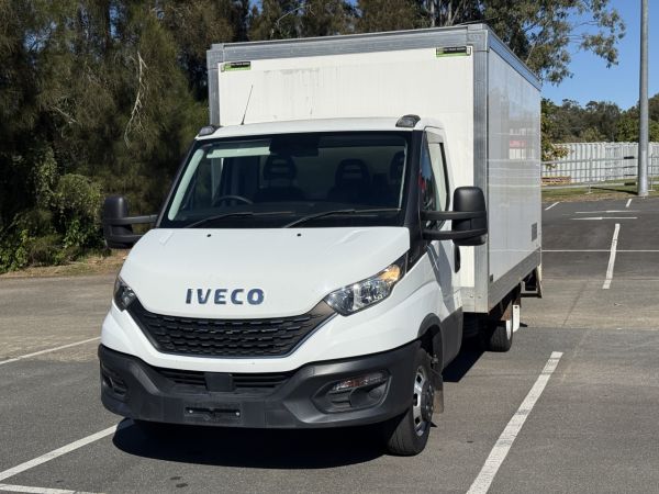 2021 Iveco Daily Pantech image