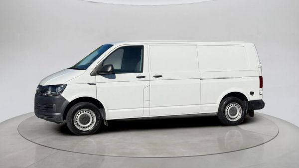 2018 VOLKSWAGEN TRANSPORTER TDI 340 LWB LOW T6 MY18 image