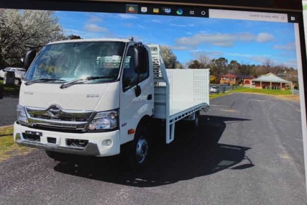 2018 Hino 300 image
