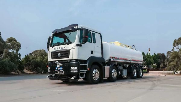 C7H-F 8X4 TIPPER image