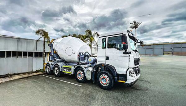 T5G 8x4 AGITATOR image
