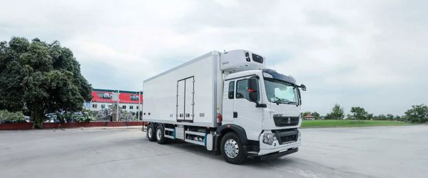 T5G 6x4 CARGO image