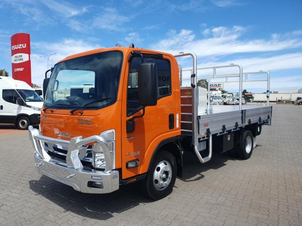 2025 Isuzu NPR 45/55-155 Tray AMT MWB LTD Edition Tradepack image