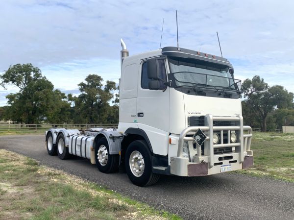 2005 Volvo FH16 Cab Chassis image