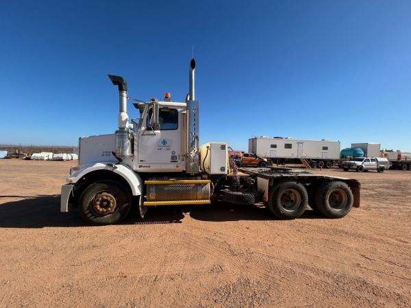 2014 Western Star W4800 FS2 6x4 Prime Mover image