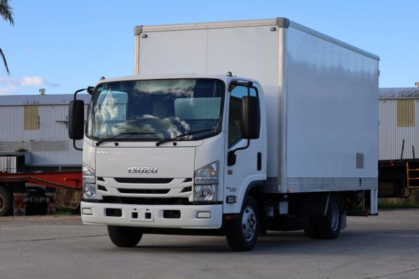 2021 Isuzu N Series NNR 45-150 image
