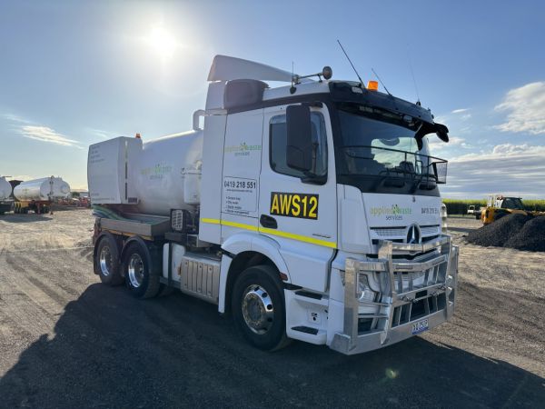 2019 Mercedes Benz 96X 6x4 Vacuum image