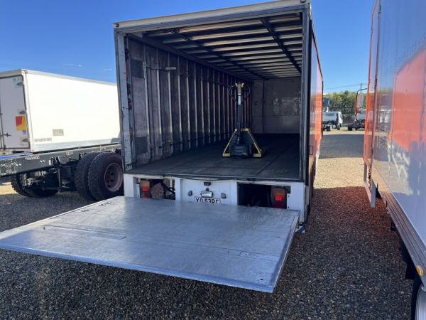 2011 Hino FL Curtain Sider 500 image