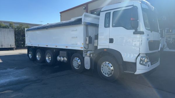 2025 Sitrak T5G 10×4 Tipper image