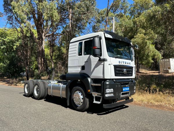 2024 Sinotruk Sitrak C7H Cab chassis image