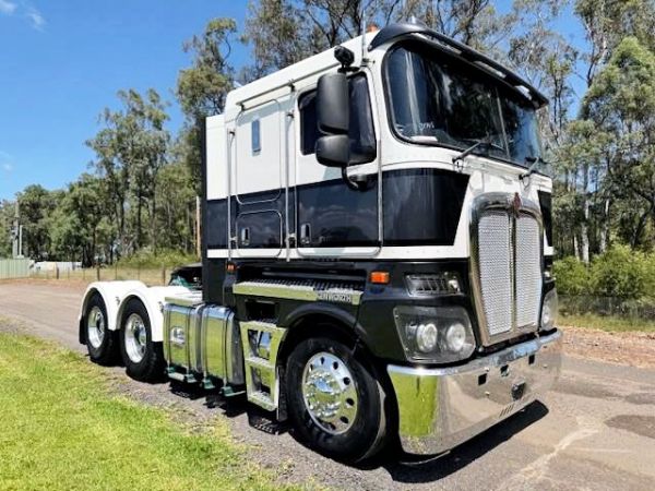 2019 KENWORTH K200, ONLY 665K KMS, HYDRAULICS, ICEPACK image