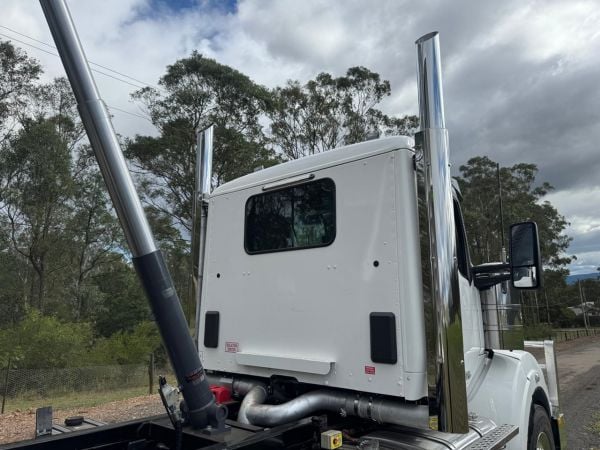 2019 KENWORTH T610 SAR TIPPER, CUMMINS X15 (0KMS ON CUMMINS REBUILD), 18SP image