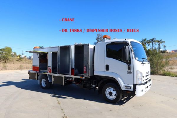 2015 Isuzu FRR 600 MWB image