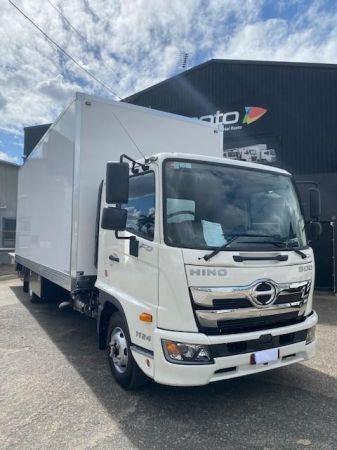 2025 Hino 500 Series FD1124 Auto image