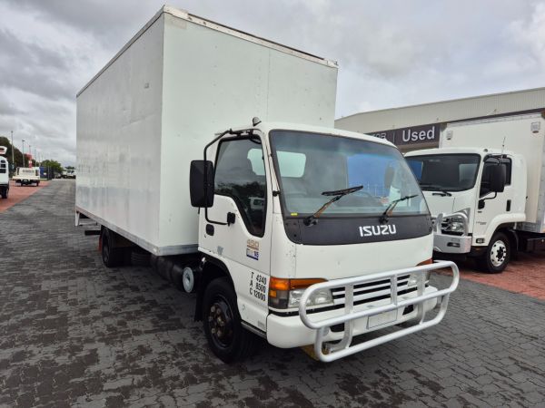 2001 Isuzu NQR450 Pantech 4 Ton Van and Lift image