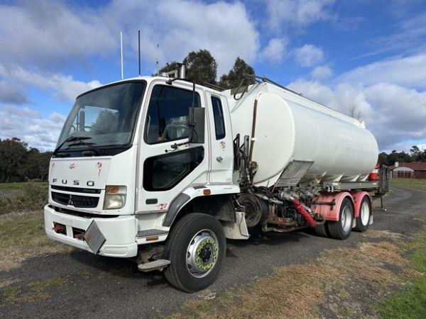 2009 MITSUBISHI FIGHTER 1627 image