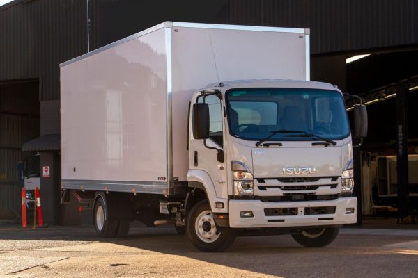 2025 Isuzu F Series FRR110-240 image