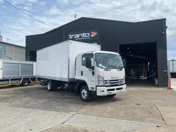 2025 Isuzu F Series FRR110-240 image
