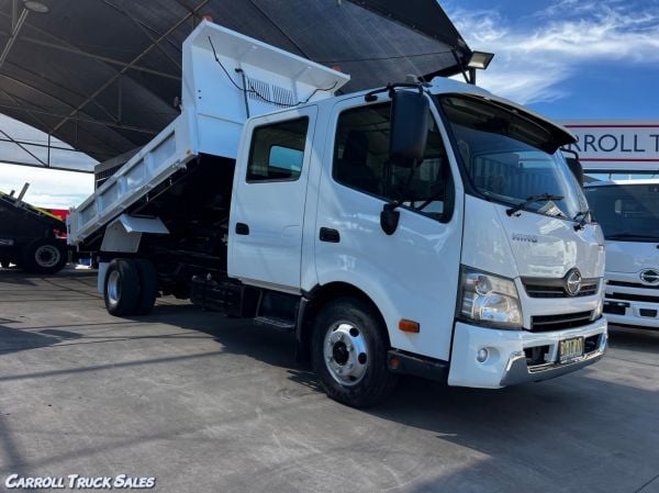 2017 HINO 300 816 Dump Truck image