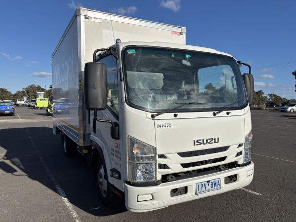 2019 Isuzu NNR 45-150 AMT Pantech image